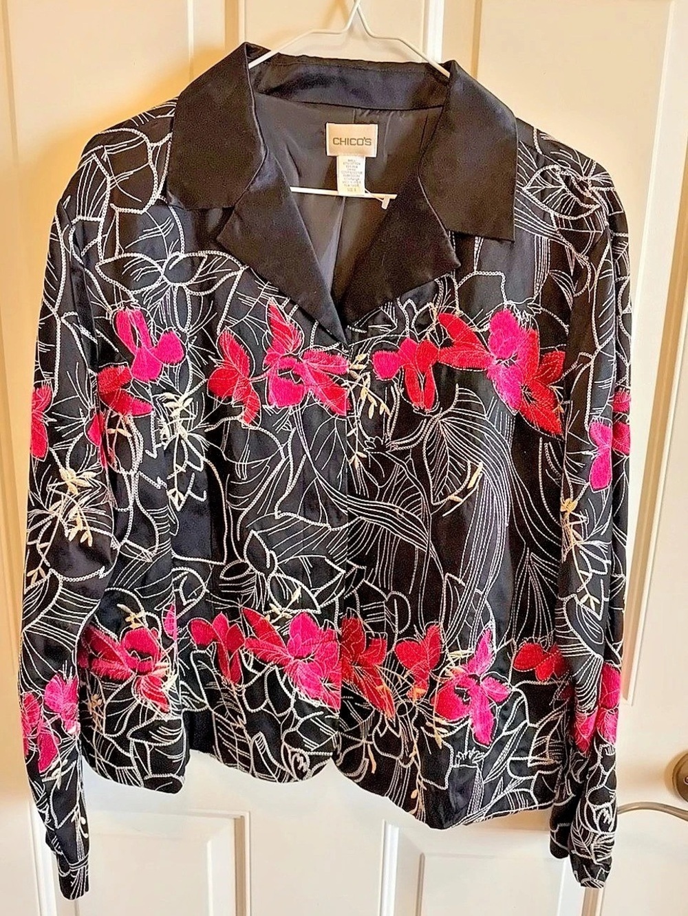Chico's Floral Blazer in Black & Pink Size 3 Like New